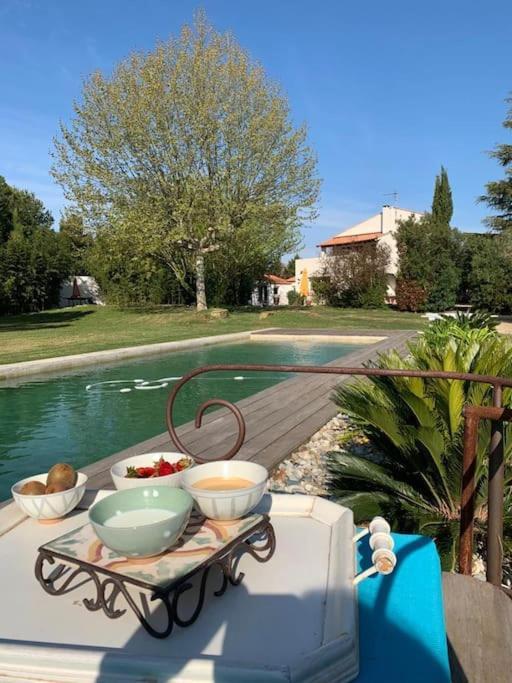 Petit Mas Calme Typique Du Sud ! Valergues Exterior foto